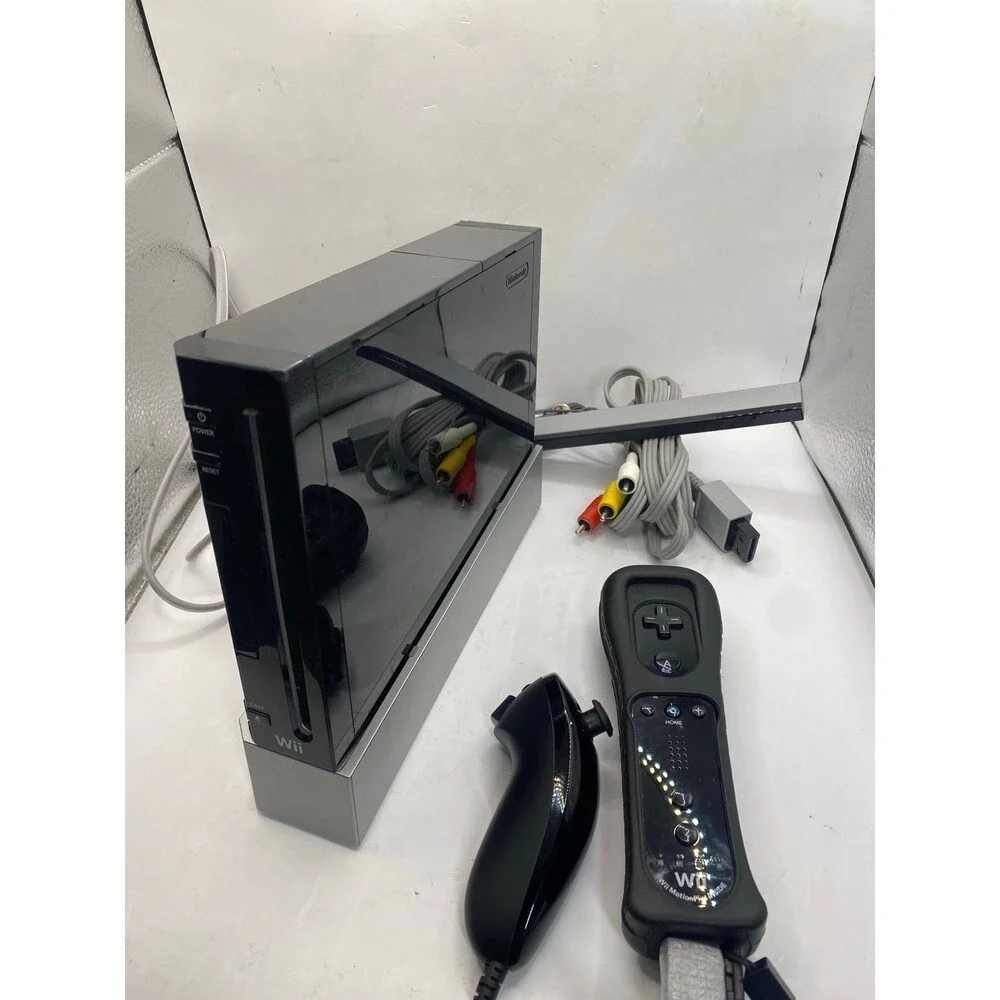 Nintendo Wii  RVL-001 Black Console W/ Wii Motion Plus Tested GameCube support